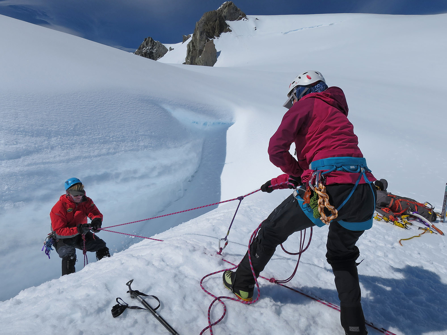 Training for the unexpected - learning crevasse rescue techniques
