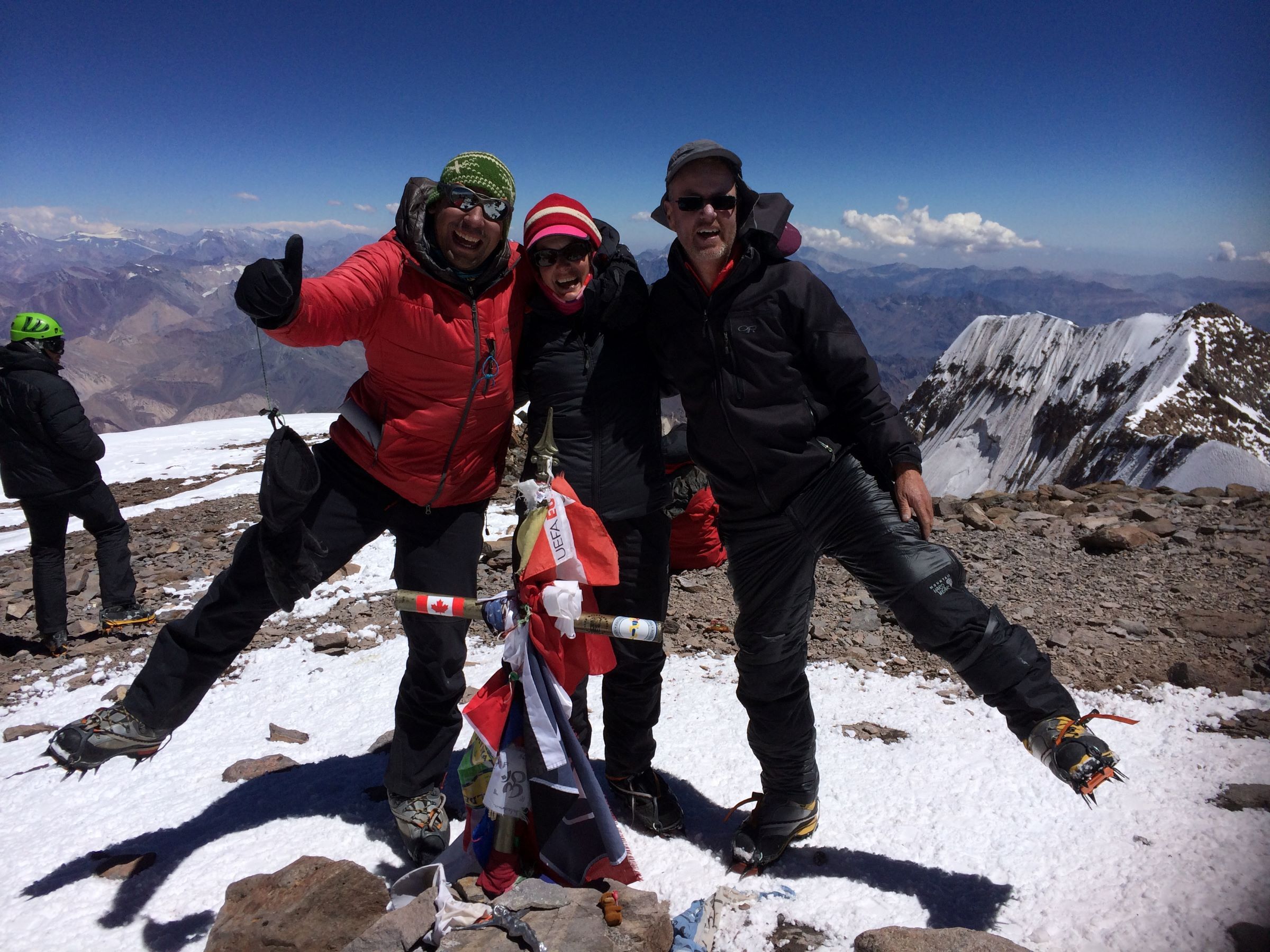 Climbers celebrate summit Aconcagua