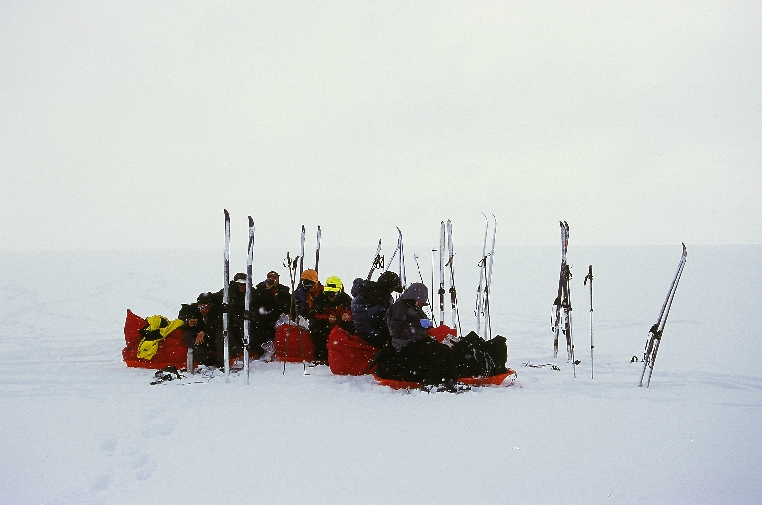 Rest stop during the day on the Greenland Crossing