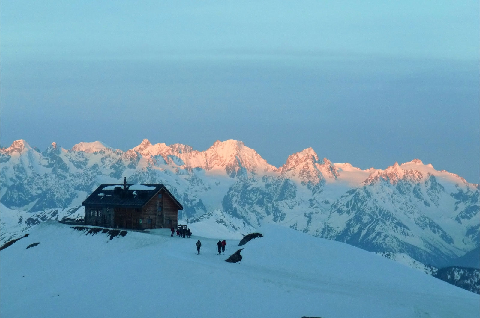 Mont Fort Hut in the evening light.