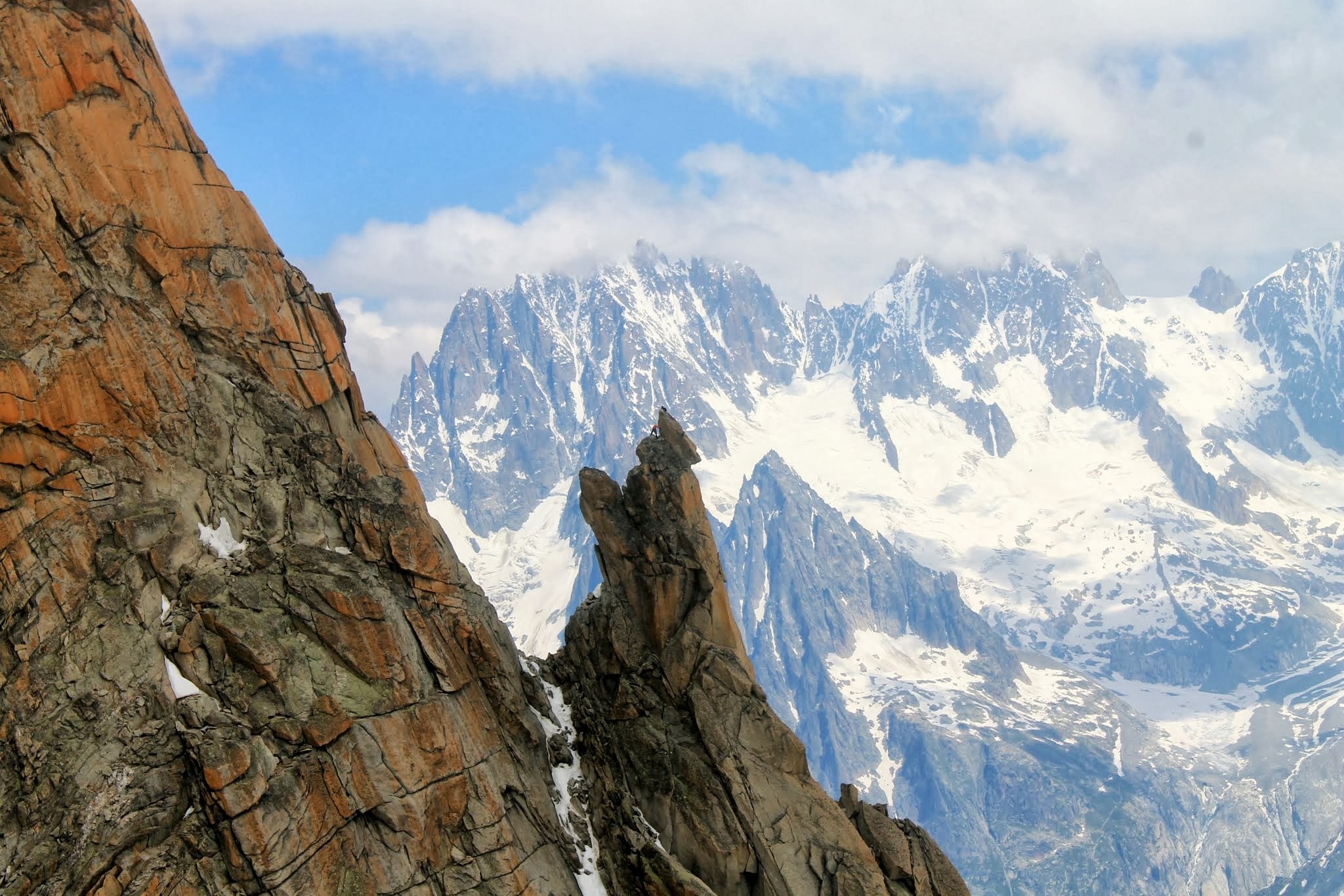 Airy moves on the Aguille Verte