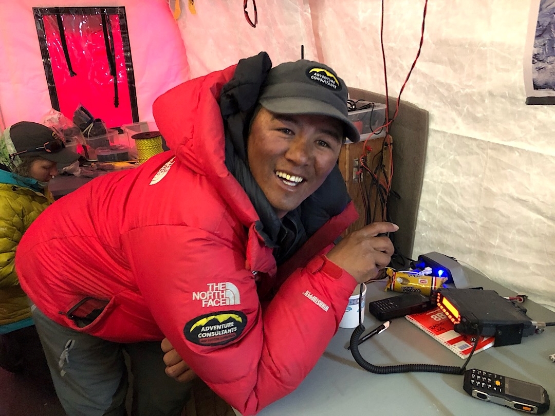 30 4 Da Jangbu on the radio