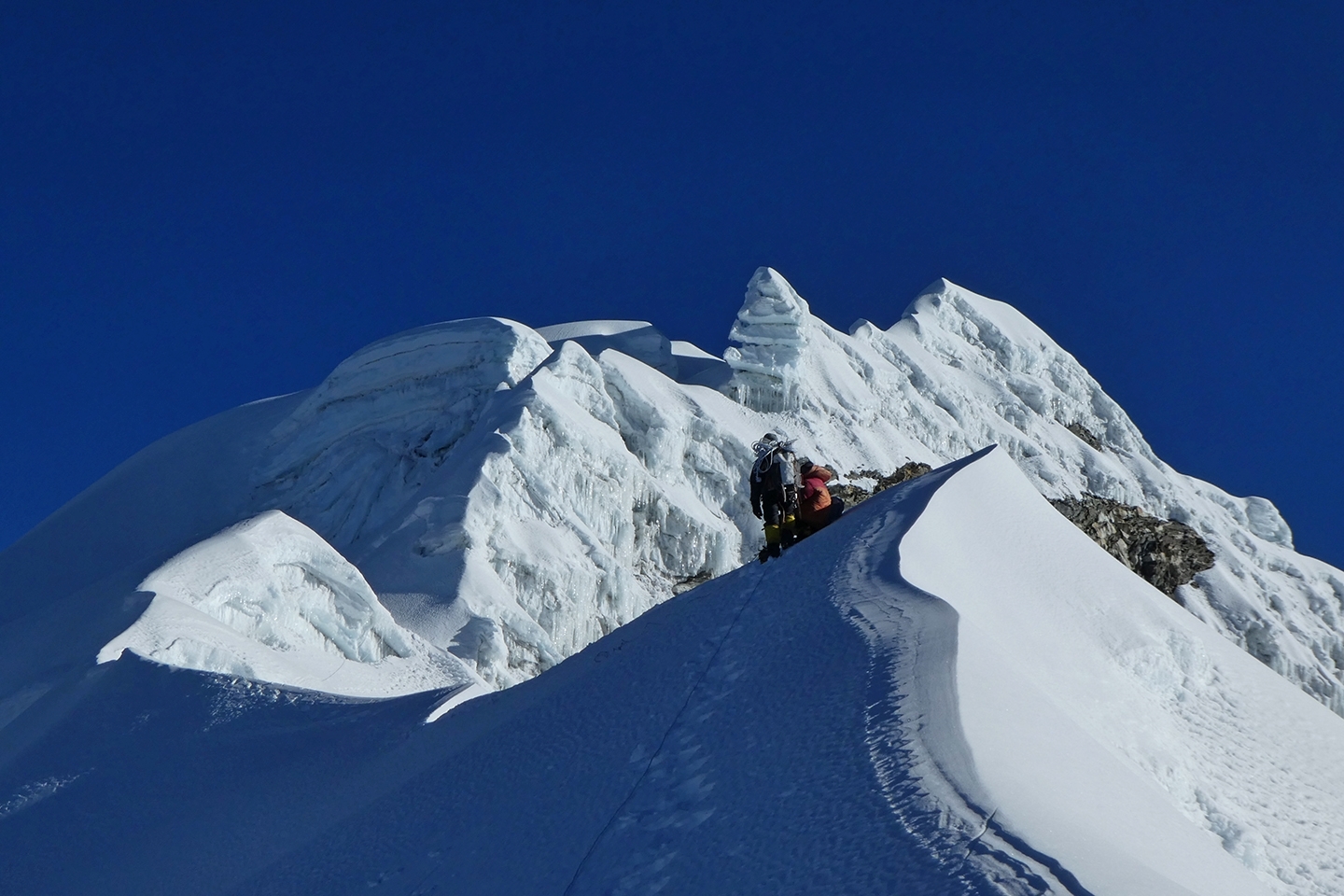 The spectacular summit ridge of Cholatse