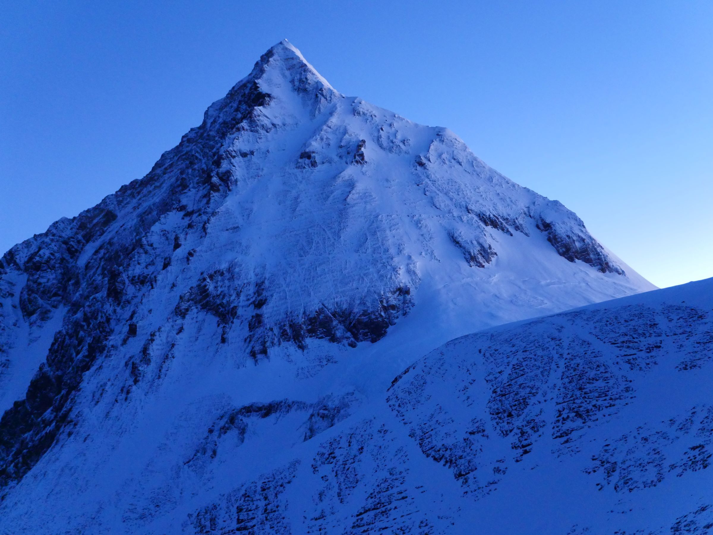 Mt Everest at dawn