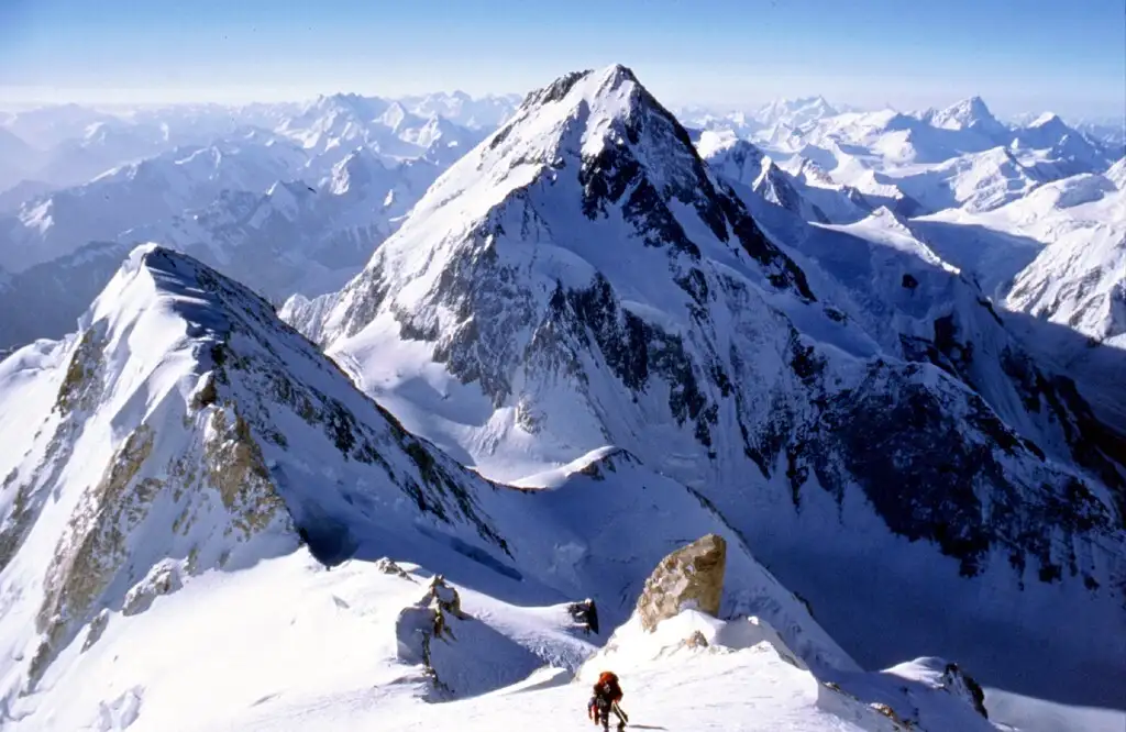 Adventure Consultants expedition photo 2