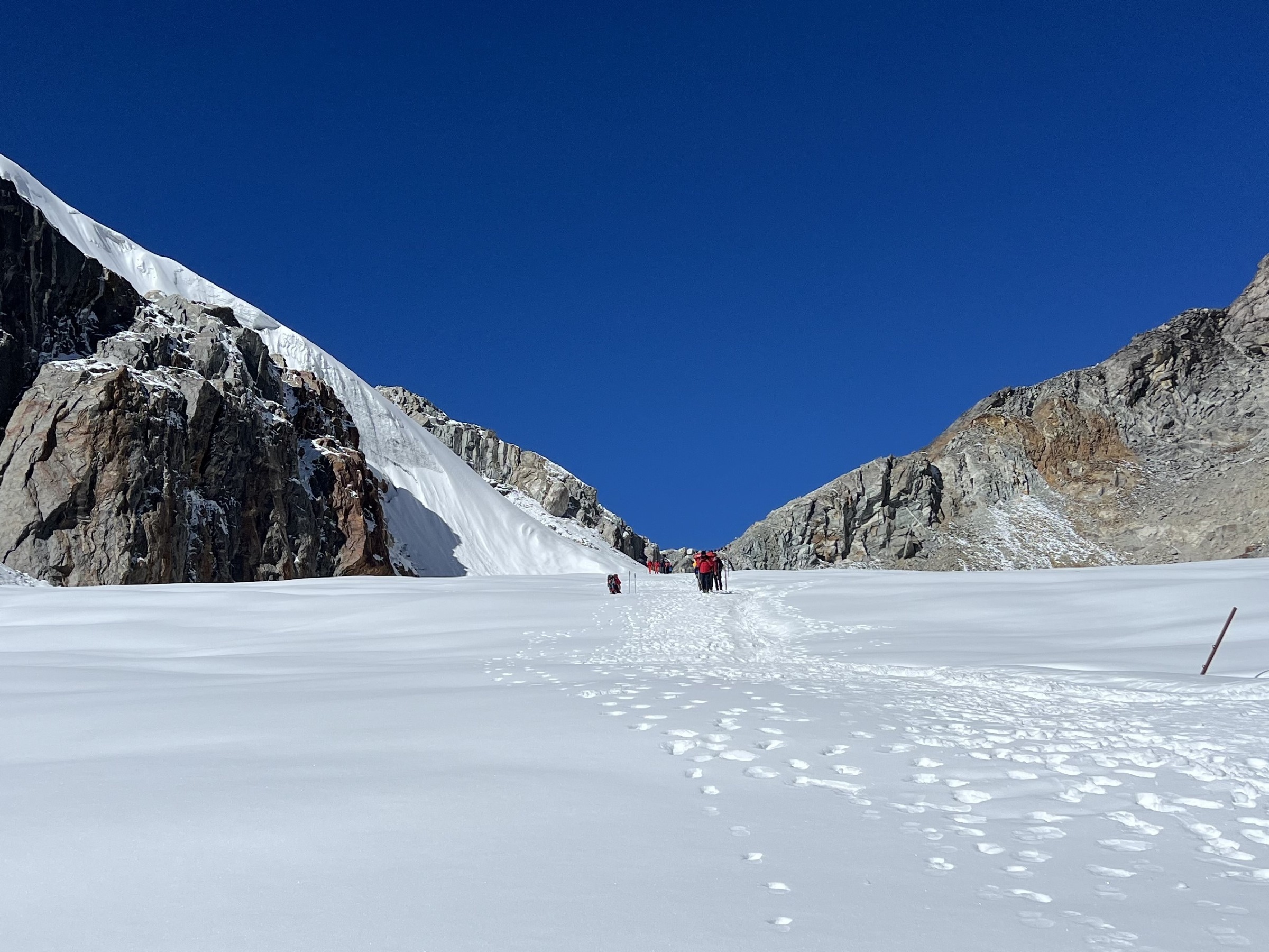 Atop the Cho La pass on the way to Gokyo Lakes region