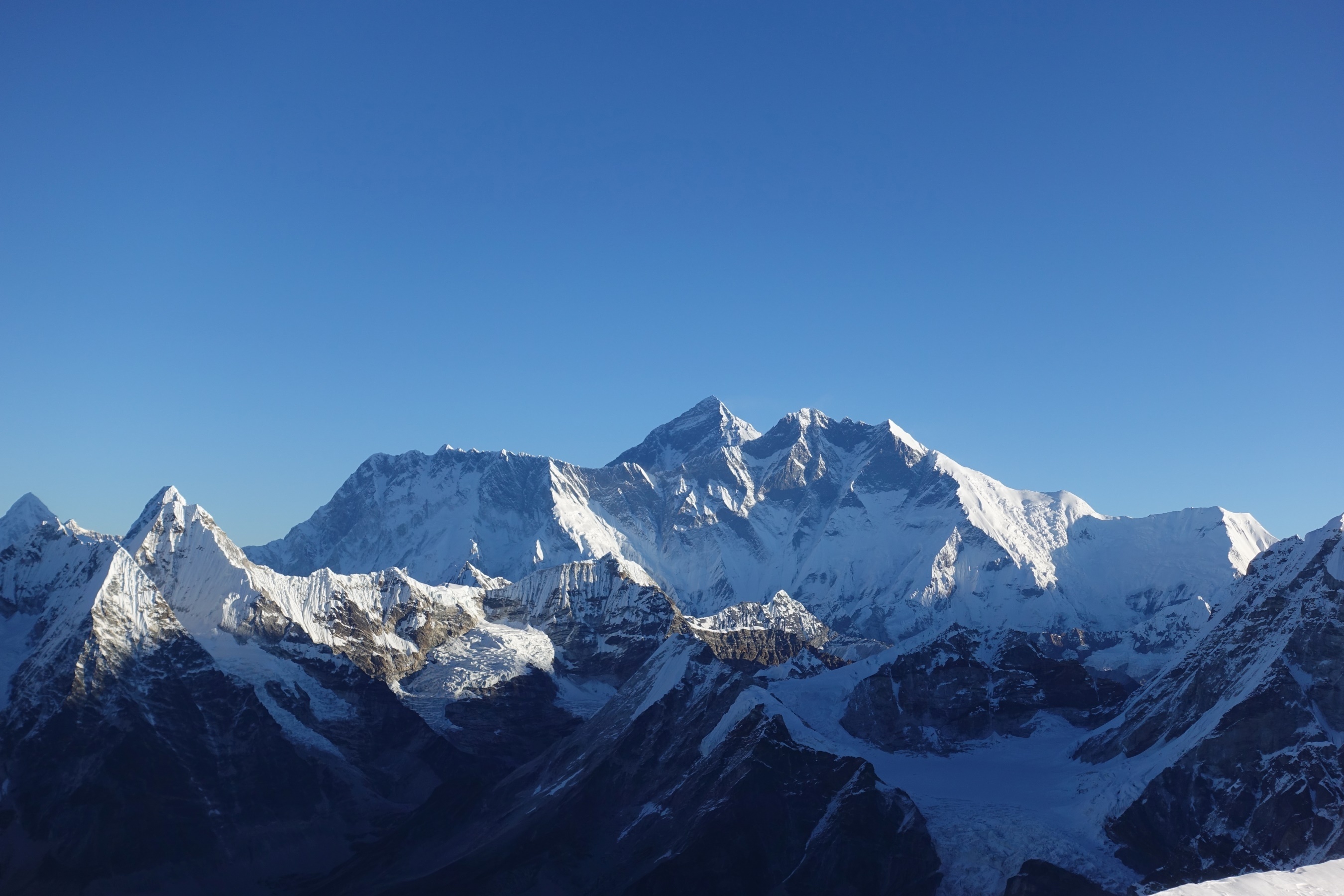 Incredible views to Nuptse, Everest, Lhotse from the summit of Mera
