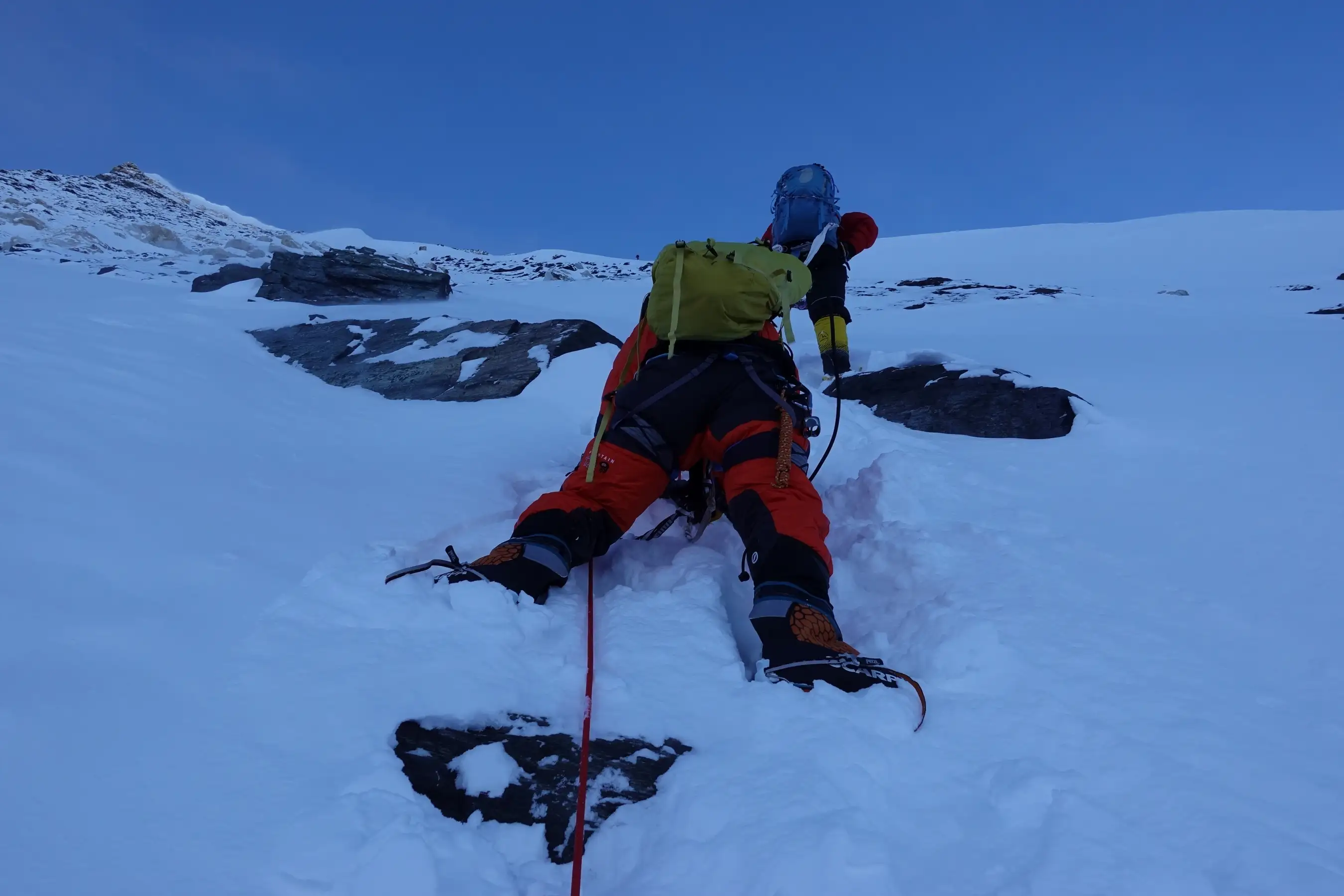 Adventure Consultants expedition photo 2