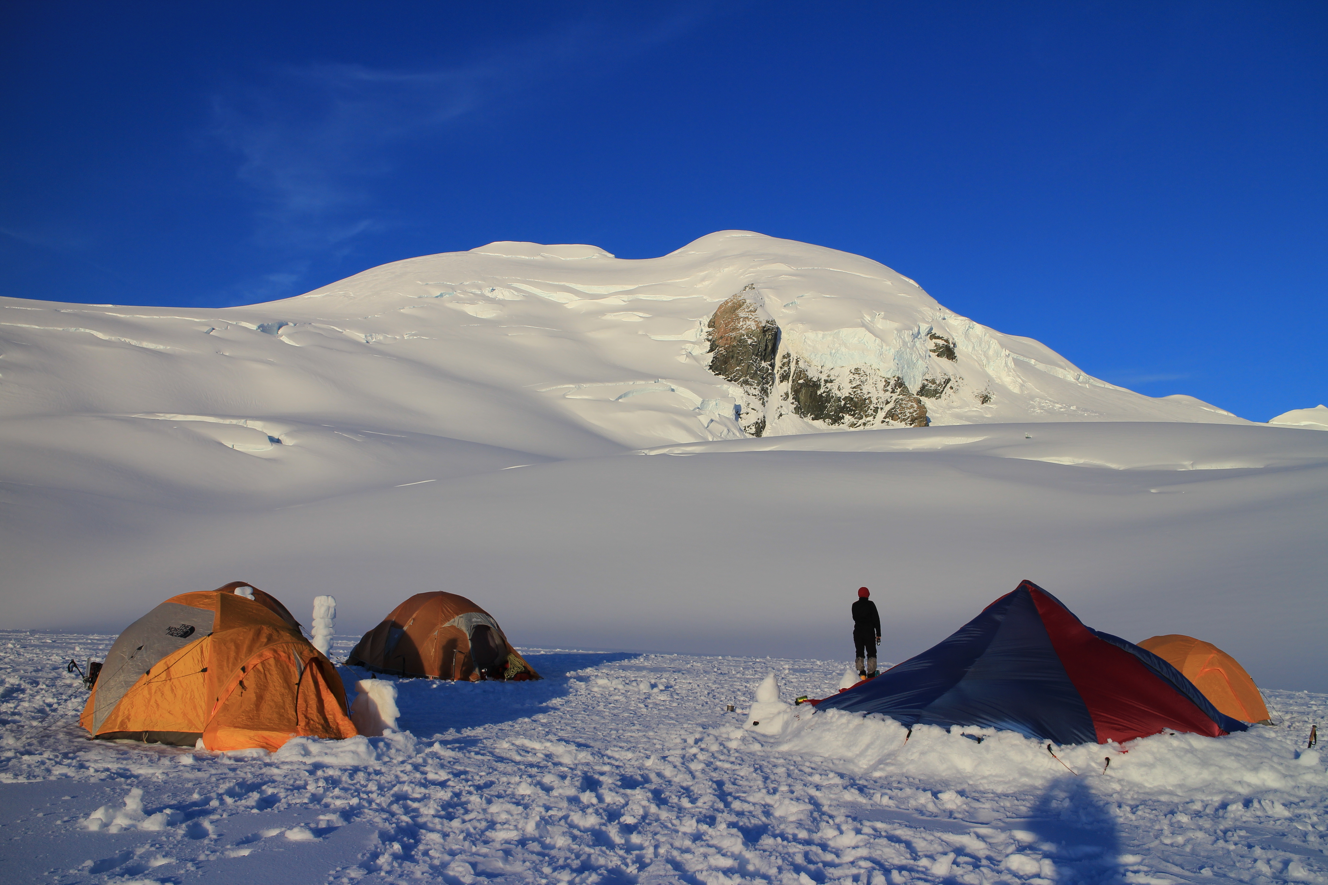 Snow camping skills are an important skill to learn for expedition climbing