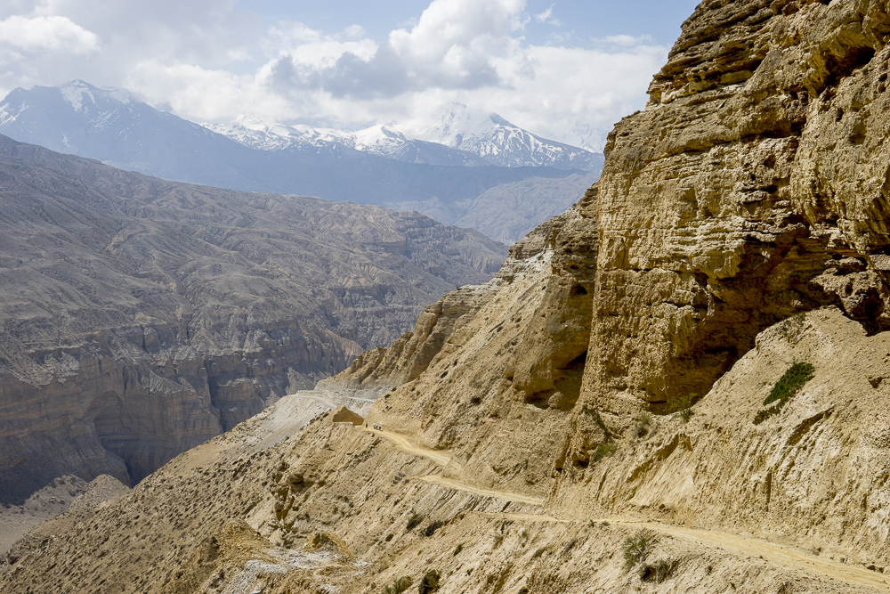 The 'road' to Lo Monthang carved into the side of the mountain.