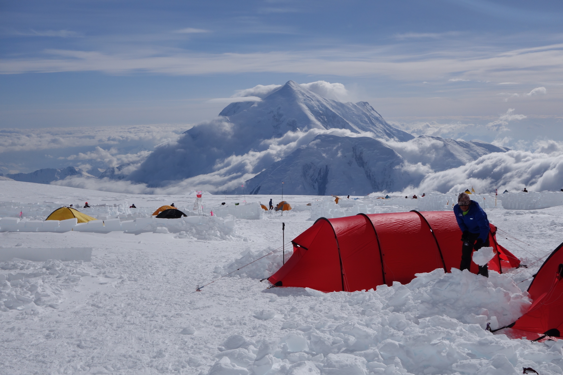 A camp on Denali with spectacular views to the surrounding mountains.