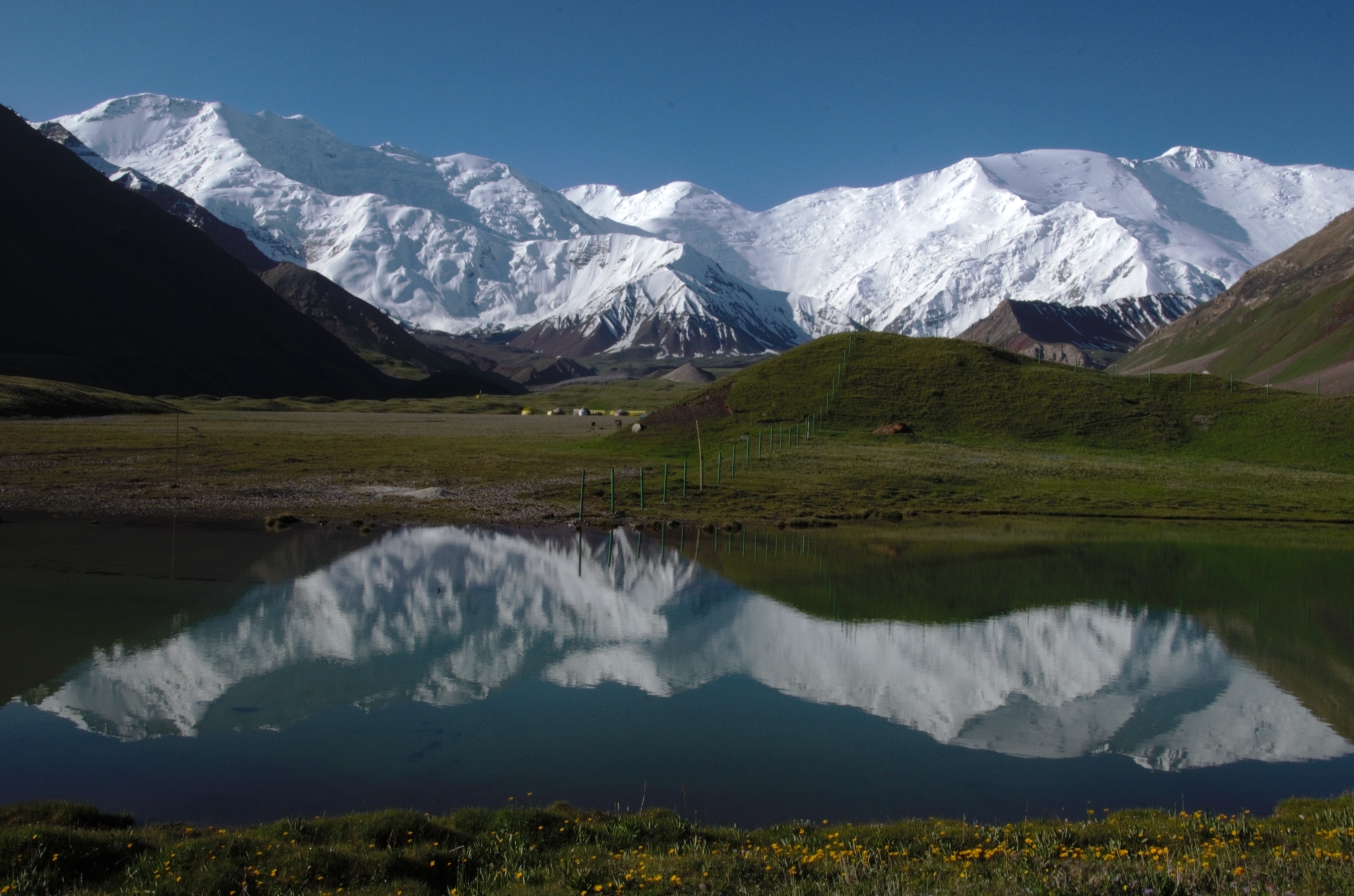 Lenin Peak lake SL